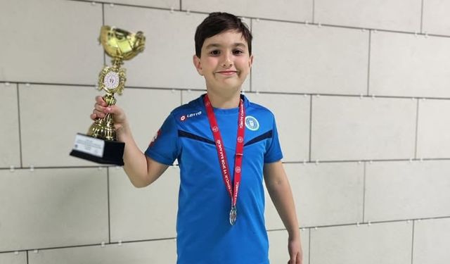 Ulaş Uysal’dan satrançta yenilgisiz şampiyonluk