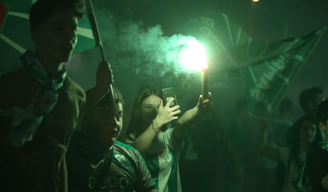 Camia Bursaspor'un doğum gününe hazırlanıyor