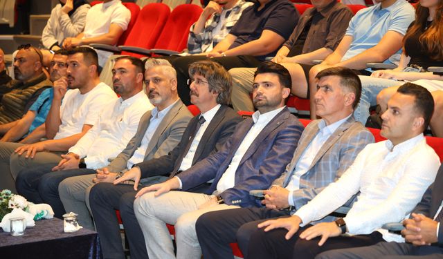 BUÜ Rektörü Ferudun Yılmaz’dan Enes Çelik’e teşekkür
