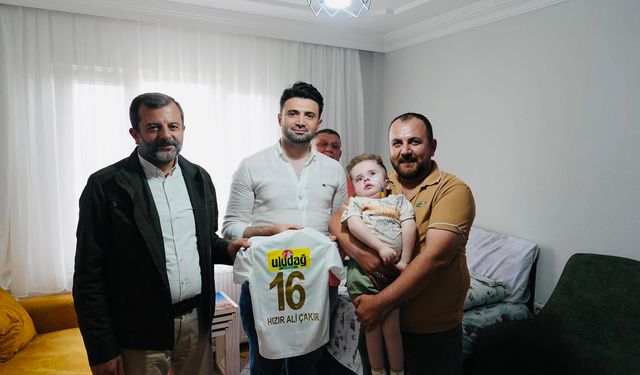 Başkan Enes Çelik’ten minik taraftara anlamlı ziyaret