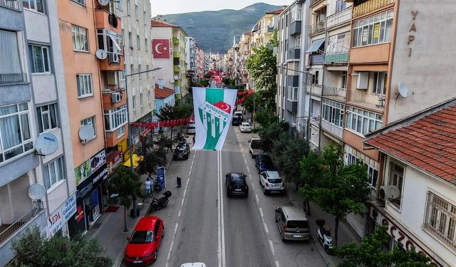Gemlik yeşil beyaza büründü: Bursaspor’a tam destek!