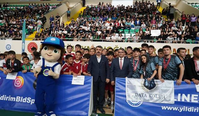 Yıldırım’da spor şenliği coşkusu ödüllerle tamamlandı