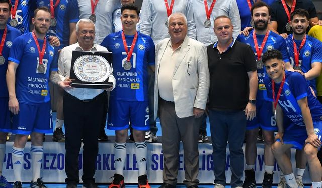 Nilüfer Belediyespor hentbolda Türkiye ikincisi oldu
