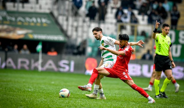 Bursaspor'da ayrılık rüzgarı: 5 isim yol ayrımında