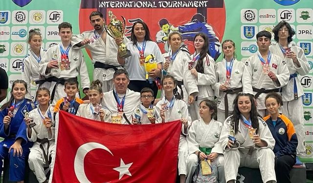 Erkan Aydın'dan Osmangazi judocularına şampiyonluk tebriği