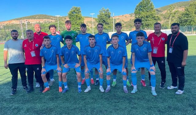 Gemlik Belediyespor U17, sahada karakter koydu turnuvaya veda etti