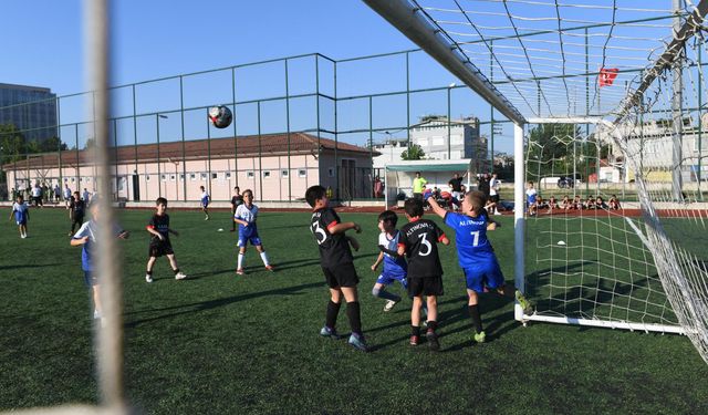 Küçük kramponlar şampiyonluk için ter döktü