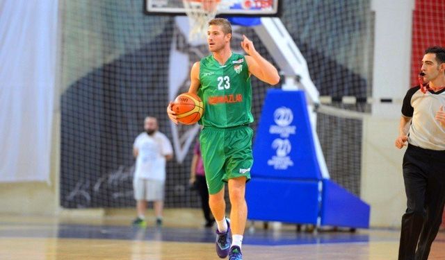 Bursaspor’un eski yıldızı Karlo Vragovic basketbolu bıraktı
