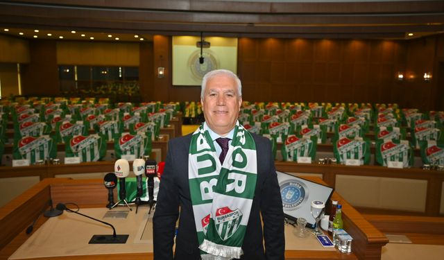 Bursaspor taraftarından Mustafa Bozbey’e teşekkür yağmuru