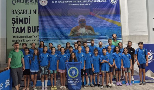Bursa Büyükşehirli yüzücülerden madalya yağmuru