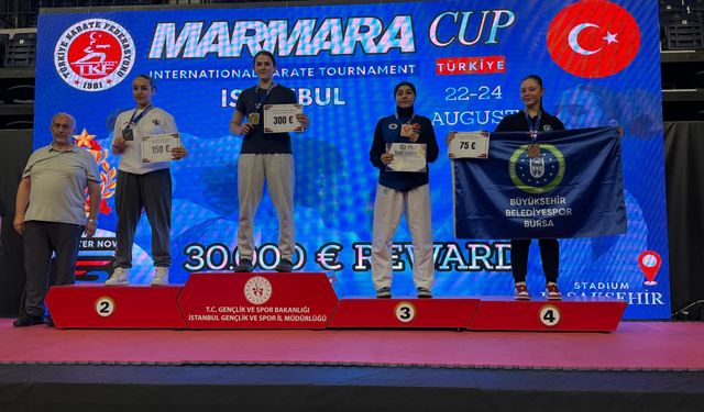 Bursa Büyükşehirli karateciler Marmara Cup’tan 3 madalya ile döndü