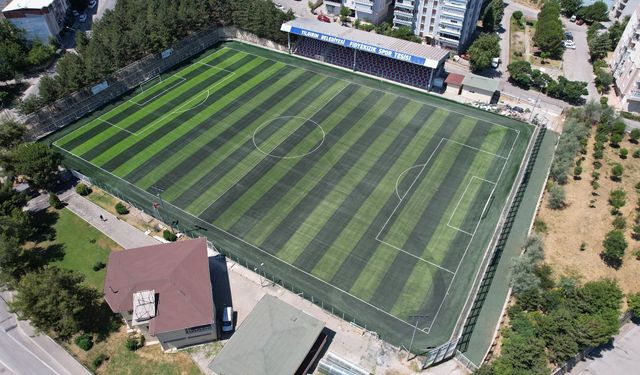 Fidyekızık Spor Tesisi’nin zemini yenilendi
