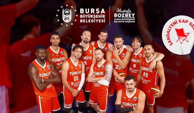 Bursa final yürüyüşünde A Milli Takımın yanında