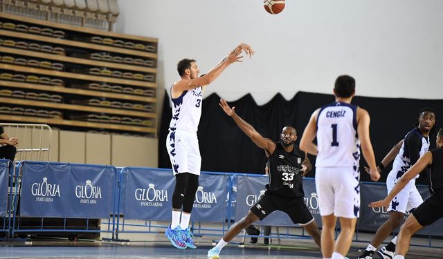 TOFAŞ Beşiktaş’a Gloria Cup’ta 81-86 mağlup oldu