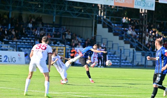 Karacabey Belediyespor evinde ağır yenilgi aldı