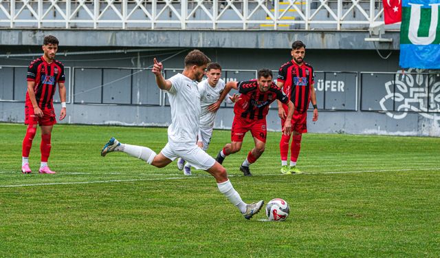Nilüfer Futbol A.Ş. evinde galibiyeti koruyamadı