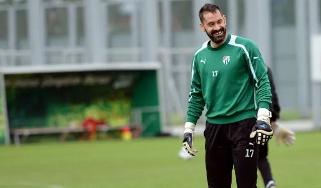 Eski Bursasporlu kaleci futbola veda etti