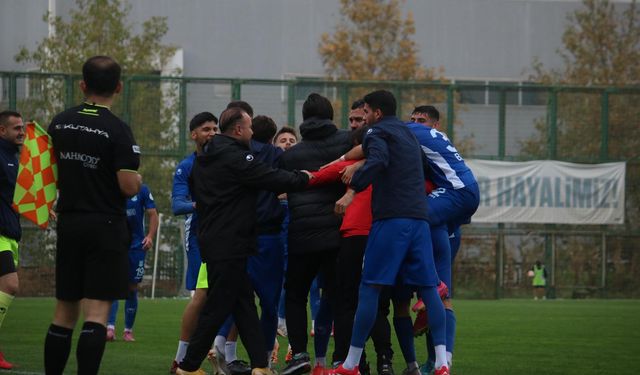 Bursa Yıldırımspor lider Çorlu 1947’yi geriden gelip yendi