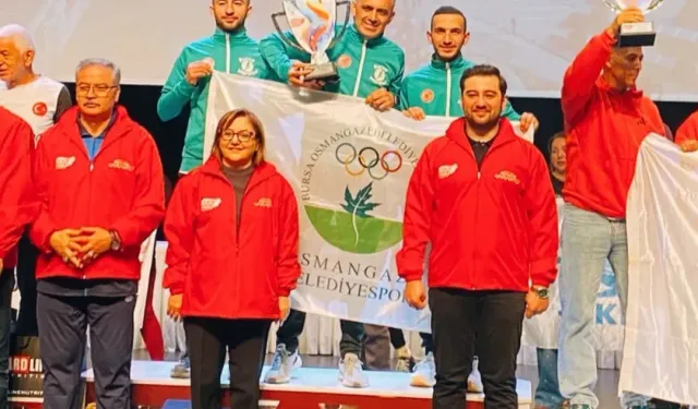 Osmangazi Belediyespor'dan Gazi Yarı Maratonunda çifte zafer