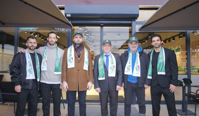 Bursaspor yönetiminden Chok Cafe’ye ziyaret