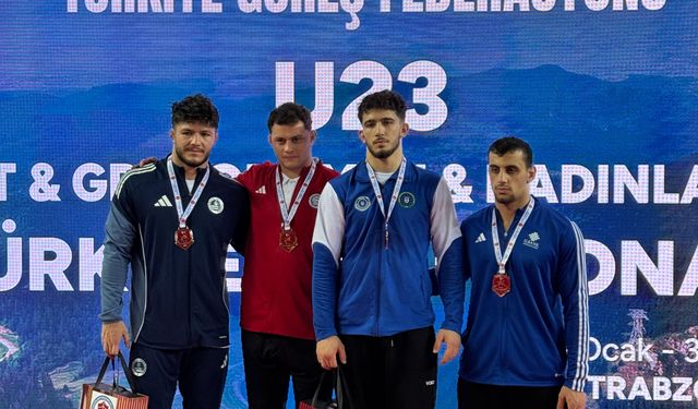 Bursa Büyükşehir Belediyespor güreşte 4 madalya aldı