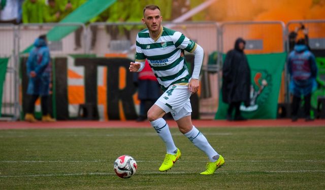 Bursaspor kaptanı Ertuğrul Ersoy baba oldu