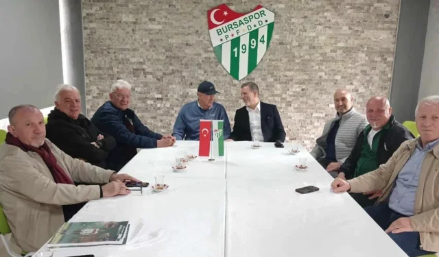 Bursaspor’un efsane kaptanı Sedat 3 Özden gençlere örnek oldu