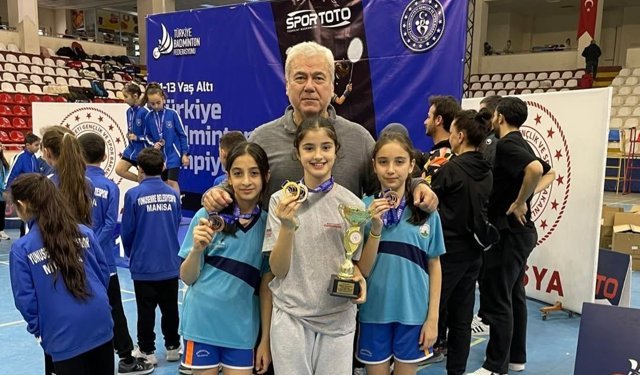 Osmangazi Belediyespor’dan badminton başarısı