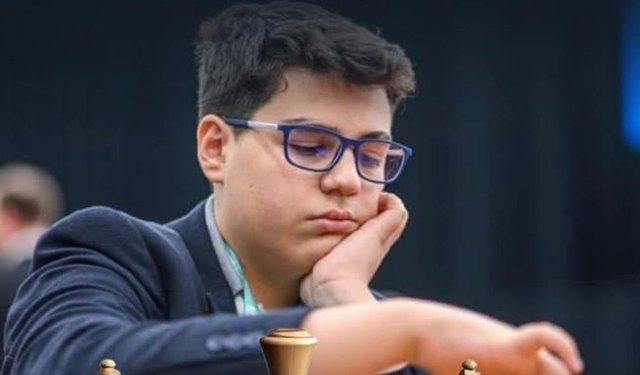 Bursalı Yağız Kaan Erdoğmuş dünya satranç tarihine geçti