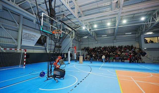 Uludağ İçecek’ten ÇEK Spor Salonu’na anlamlı destek