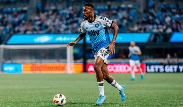Bursaspor'da sol kanata Iuri Tavares hamlesi