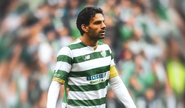 Bursaspor'da kaptan Muhammet Demir ile yollar ayrıldı