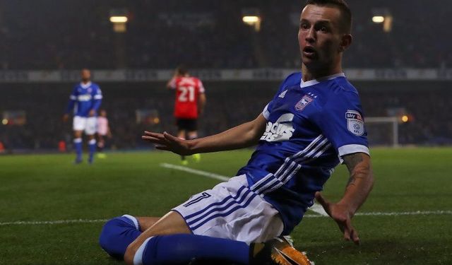 Bursaspor'a Kosovalı 10 numara: Bersant Celina Timsah yolunda!