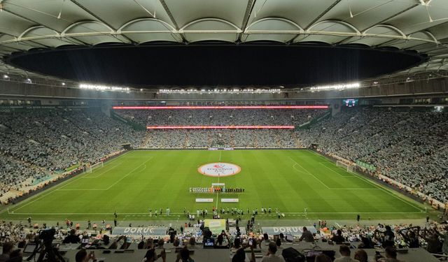 Bursaspor tribünleri ligi tek başına sırtladı