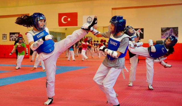 Yıldırım'da Kış Spor Okulları başladı: 16 branşta eğitim