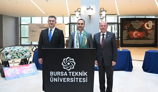 BTSO Başkanı Özer Matlı'dan Bakan Kacır'a Bursaspor atkısı