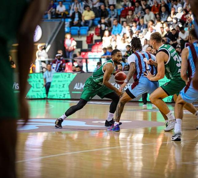 Bursaspor evinde Manisa Basket’i ağırlıyor