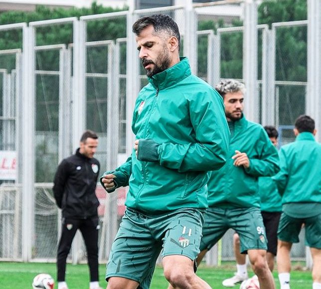 Bursaspor Antalya kampına çıkıyor