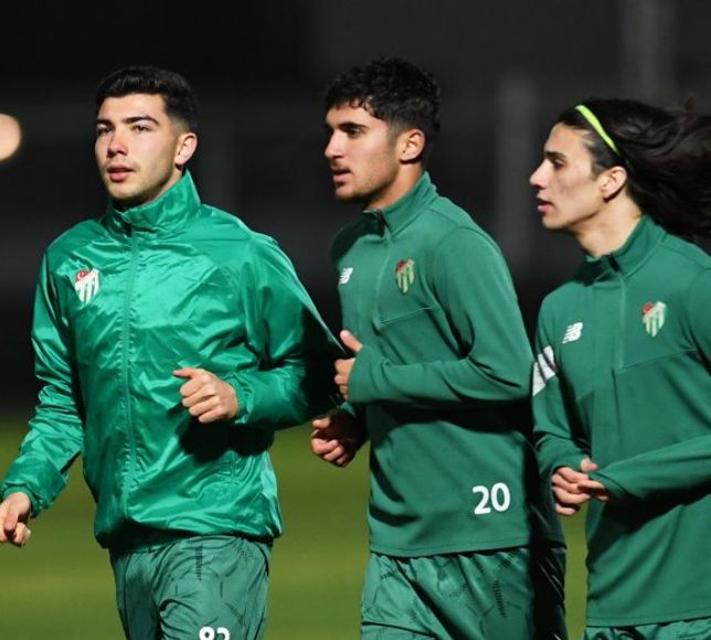 Bursaspor'un Antalya kampı başladı