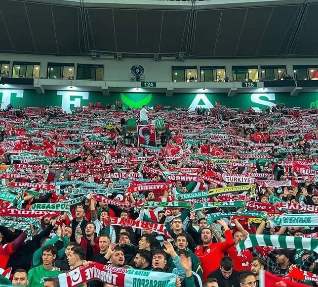 Isparta 32 Spor taraftarından Bursaspor çağrısı