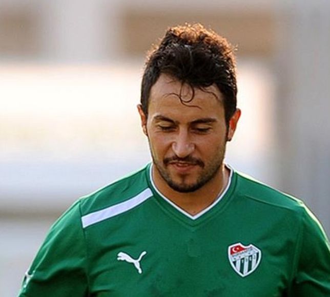 Ozan İpek 39 yaşında futbola geri döndü