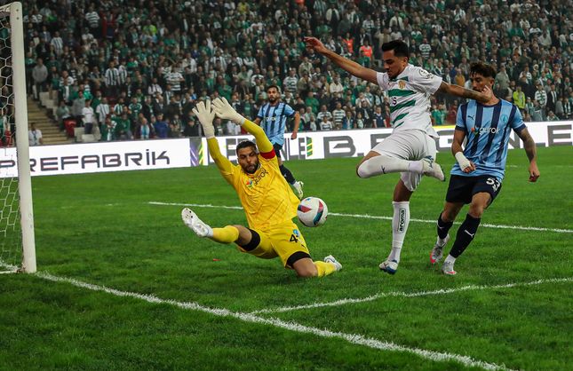 Mücahit Can Akçay’a 3 kulüpten resmi teklif!