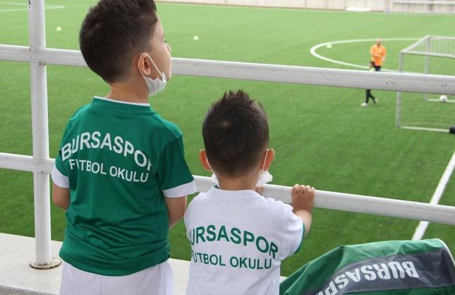 Bursaspor Futbol Okulu’nda yaz dönemi kayıtları başlıyor