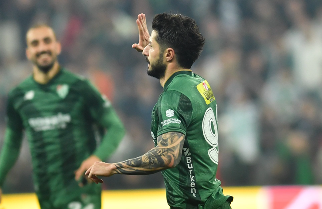 Bursaspor'da iç transfer: Barış Gök ile yola devam