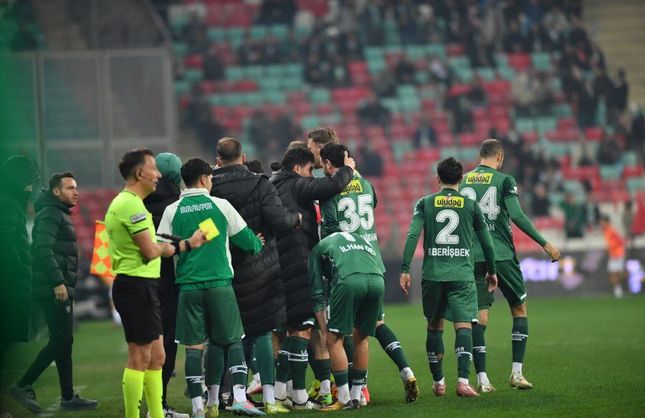 Bursaspor puan farkını açmak için Kahramanmaraş’ta