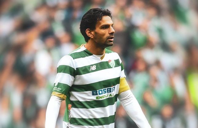 Bursaspor'da kaptan Muhammet Demir ile yollar ayrıldı