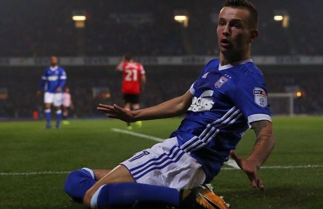 Bursaspor'a Kosovalı 10 numara: Bersant Celina Timsah yolunda!