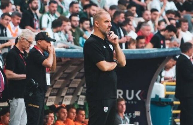 Mustafa Er: "Ayağımızı yere sağlam basalım!"