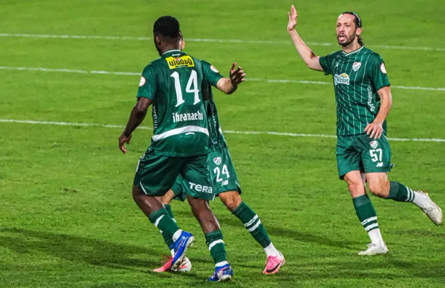 Bursaspor Iheanacho'nun dublesiyle zirveye uçtu