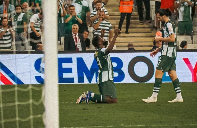Bursaspor'da Kelechi Iheanacho boş geçmiyor